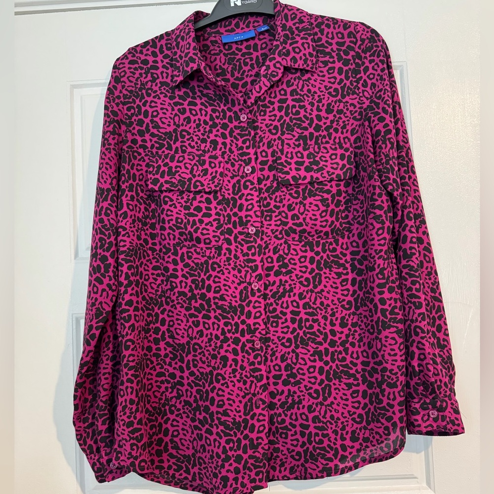 Apt. 9 Fuchsia and Black Leopard Print Button Down Shirt